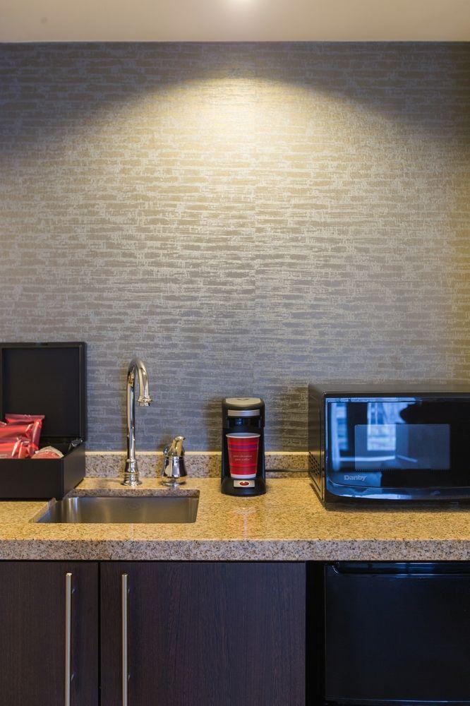 Chicago Marriott Suites O'Hare Rosemont Bagian luar foto