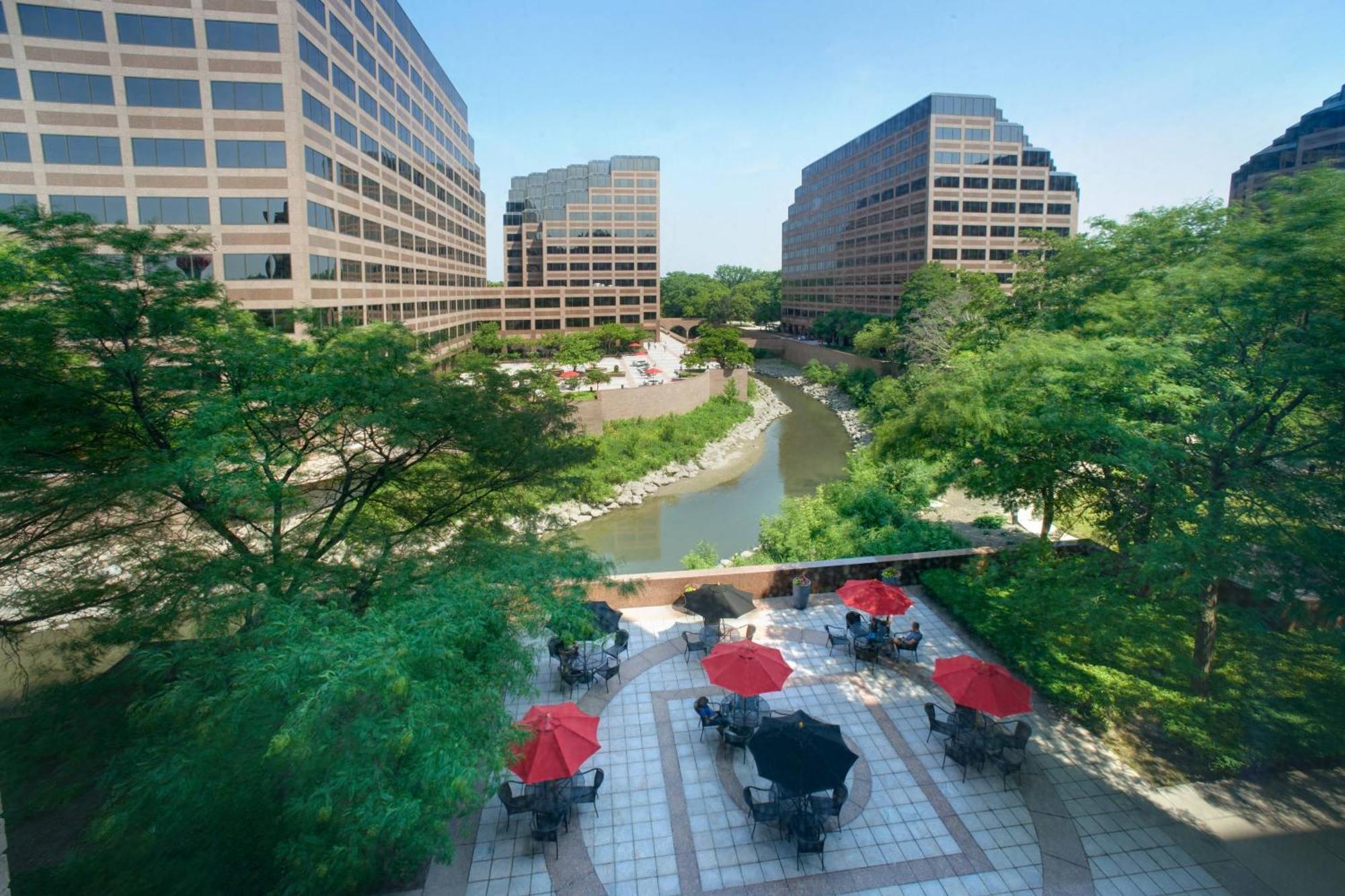 Chicago Marriott Suites O'Hare Rosemont Bagian luar foto