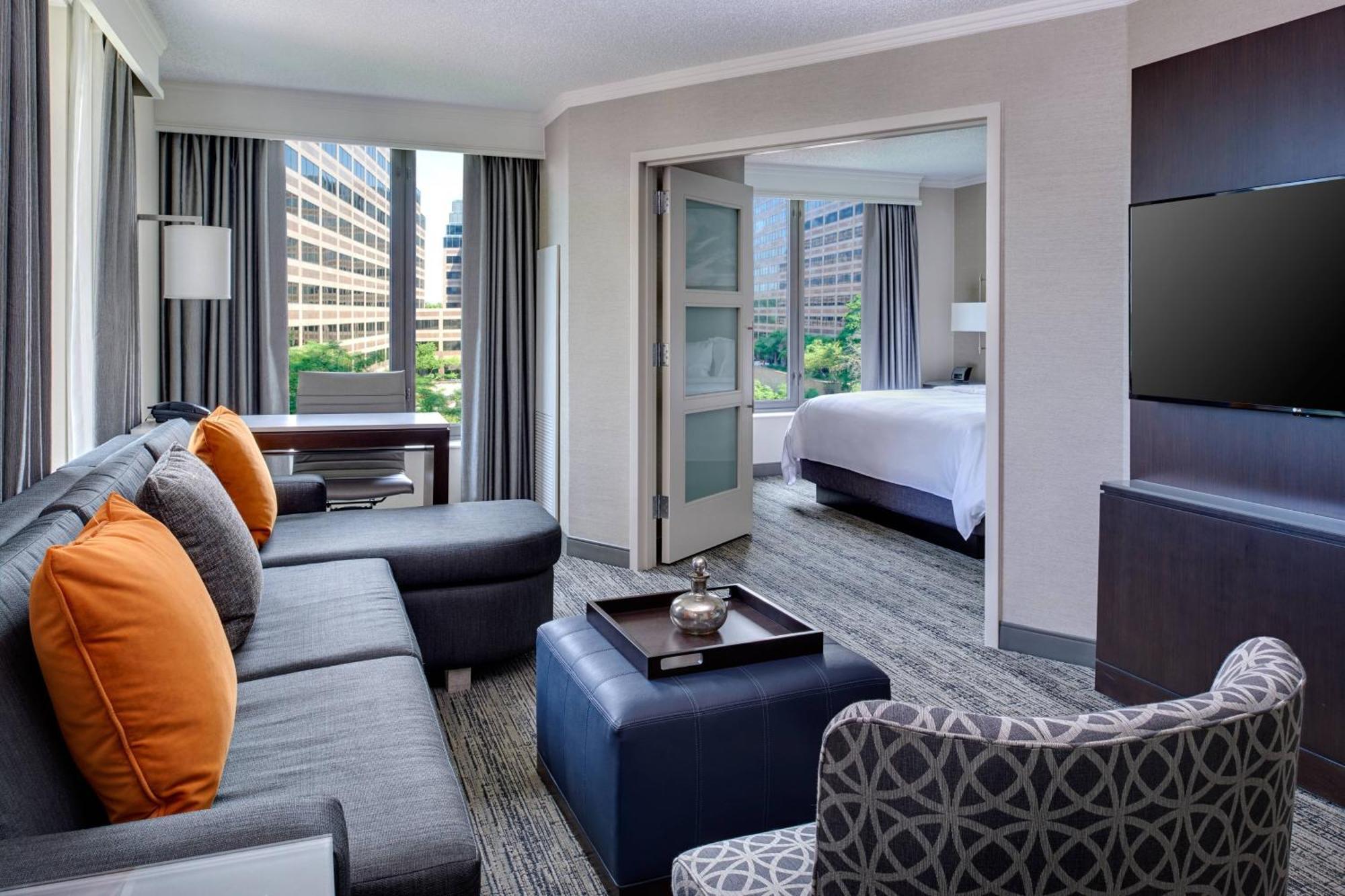 Chicago Marriott Suites O'Hare Rosemont Bagian luar foto